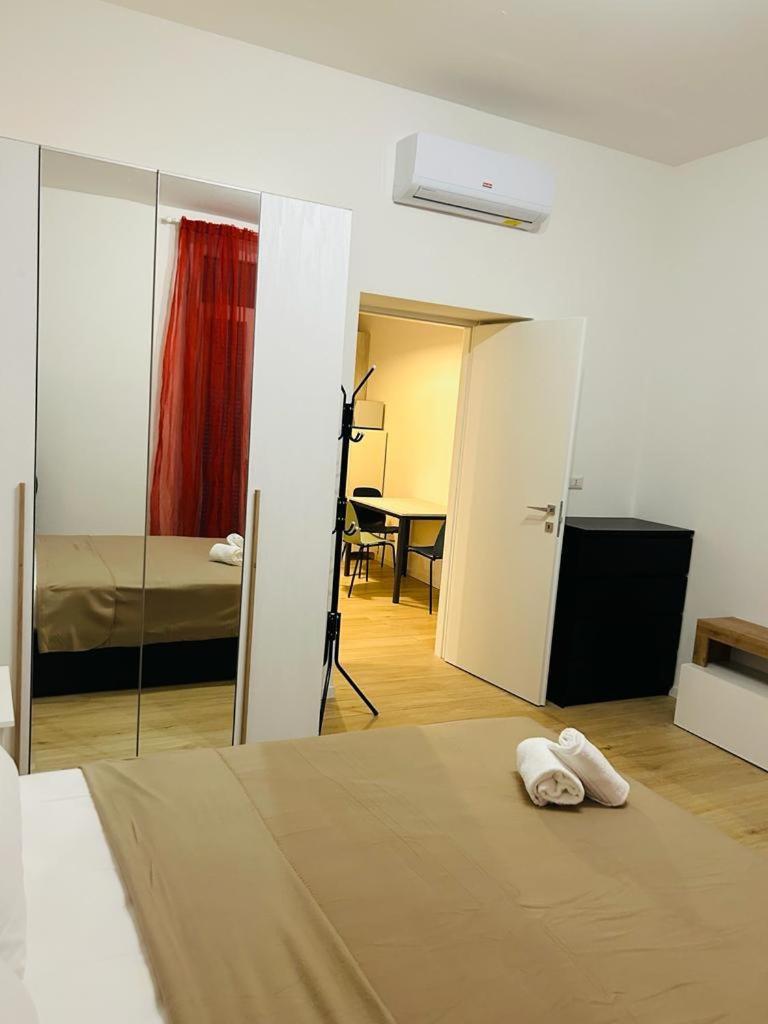 Easy Room Italy Rogoredo Милан Экстерьер фото